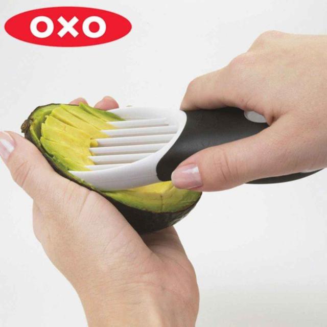 Oxo オクソー アボカドスライサー アボカド スライサー スライス キッチン用品 キッチンツール 便利グッズ の通販はau Pay マーケット お弁当グッズのカラフルbox 商品ロットナンバー