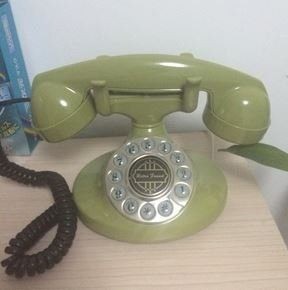 人気メーカー ブランド 電話器 電話機 置物 レトロ風 グリーン コロンとした形 置物 Sports Equipment Hub Co Uk 人気メーカー ブランド 電話器 電話機 置物 レトロ風 グリーン コロンとした形 置物 Sports Equipment Hub Co Uk