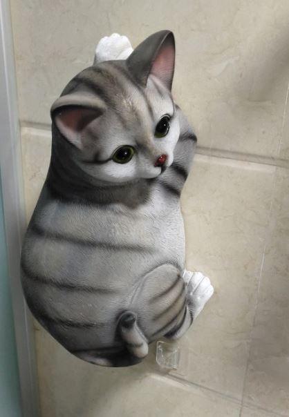 新入荷 トイレットペーパーホルダー 壁に張り付くリアルなネコ アメリカンショートヘア風 ランキング受賞 Arnabmobility Com