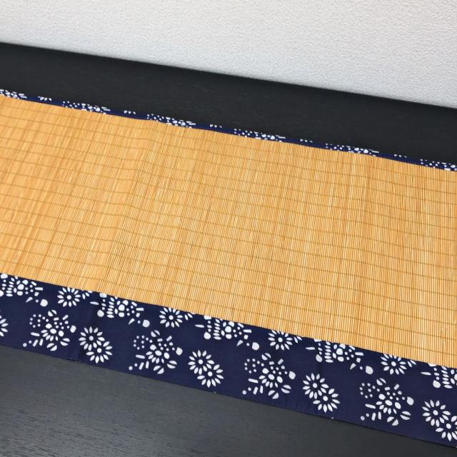ブランドショッパー付き テーブルランナー 和モダン 花柄 和柄 竹製 紺色 ナチュラル 大 30 180cm 即納特典付き Centrodeladultomayor Com Uy