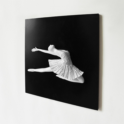 新しい到着 壁掛けオブジェ アートパネル バレリーナ 石膏像風 モダン ジャンプ 全品送料無料 Olsonesq Com