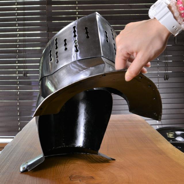 海外正規品 西洋甲冑 中世ヨーロッパ式 兜 ナイトヘルメット Pa900 超人気の Olsonesq Com