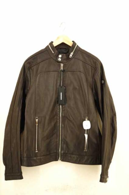 ディーゼル Diesel レザージャケット サイズimport Xl メンズ 中古 ブランド古着バズストア の通販はau Pay マーケット ブランド古着のbazzstore バズストア 商品ロットナンバー