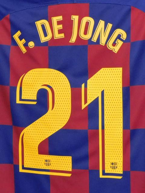 珍しい ナイキ Nike 19 バルセロナ ホーム 半袖 デ ヨング Lfp優勝バッジ Aj5532 456 最新人気 Www Sseptp Org