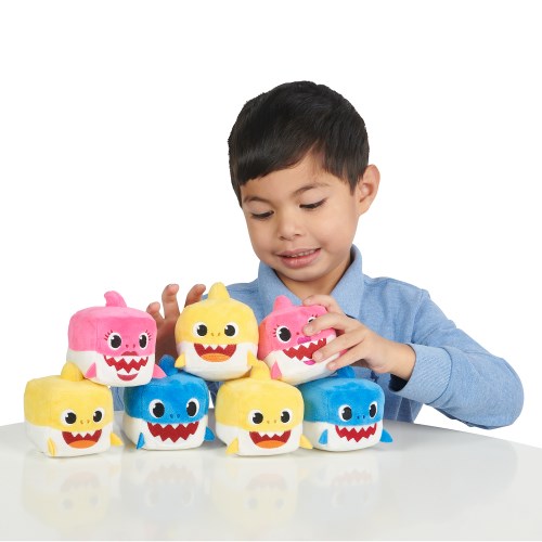 Plush Cube Baby Shark メロディキューブ ベイビーシャークおもちゃ こども 子供 女の子 ぬいぐるみ 3歳の通販はau