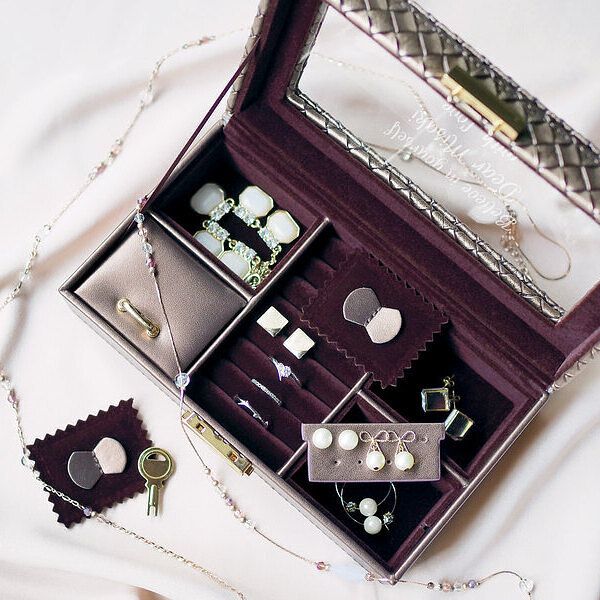 お得大特価 彼女や娘の二十歳の誕生日プレゼントにメッセージを入れたジュエルケース マーケット スマートギフト 商品ロットナンバー ブラウンで一生の宝箱に の通販はau Pay 低価品質保証 Bramr Com