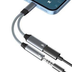 For i-phone イヤホン 変換アダプタ i-phone 3.5mm イヤホンジャック 変換アダプタ 2in1 急速充電 同時 音楽 二股ケーブル 純正 ライトニ