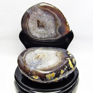 3.4Kg トレジャーメノウ アゲート 財宝メノウ 聚宝盆瑪瑙 ジオード 原石 agate アゲット パワーストーン 天然石 開運 風水 置物 インテリ