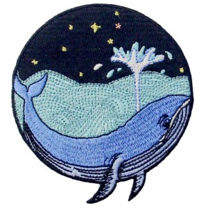 海のクジラ刺繍のバッジのアイロン付けまたは縫い付けるワッペン