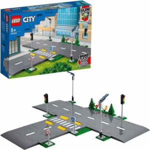 レゴ(LEGO) シティ つながる ロードプレート 交差点 60304 おもちゃ ブロック プレゼント 男の子 女の子 5歳以上