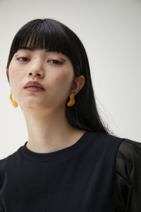 ASYMMETRY ACRYL EARRINGS/アシンメトリーアクリルピアス WOMENSレディース