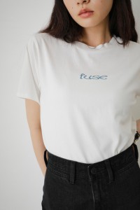 【50％OFF】 WAVY FONT LOGO TEE/ウェーヴフォントロゴTシャツ WOMENSレディース