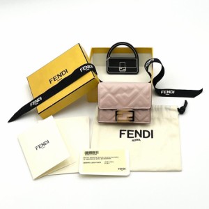 中古 定価8.8万 フェンディ FENDI レディース 財布 折り財布 バゲット マイクロ ウォレット コンパクト 三つ折り 3つ折り  ブランド