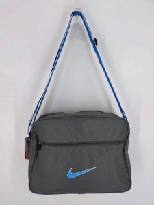 nike ショルダーバッグの通販｜au PAY マーケット