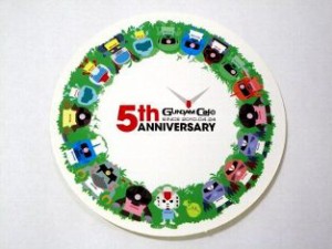 ガンダム　カフェ　５周年　ステッカー