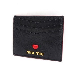 MIUMIU ◆カードケース ブラック レッド ハート ブランド【カード/パス/定期/Suica/スイカ/ICOCA/イコカ/保険証】 【中古】 