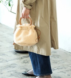 柳ハンドル ボアバッグS(2色) Carmelina / カルメリーナ「2022新作」 / ファッション バッグ・財布 ハンドバッグ