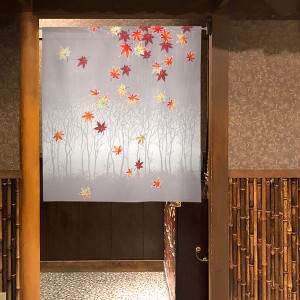  のれん 受注生産 目隠し 冬木に紅葉 85×丈90cm 日本製 和柄 和風 / 家具・インテリア ファブリック・敷物