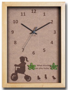 こどもたちとネコの仕草が可愛い北欧テイストのインテリアクロック(時計) Tricycle Girl/NA / 家具・インテリア 掛置時計 掛時計