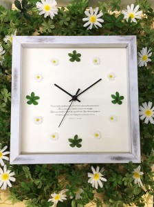 花と葉っぱの可愛い掛時計[Leaf＆Flower Clock] / 家具・インテリア 掛置時計