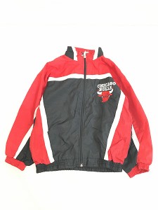 キッズ 古着 90s NBA CHICAGO BULLS ブルズ ワンポイント ナイロン ジャケット 7歳位 古着