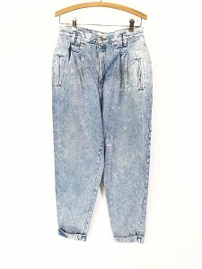 レディース 古着 90s USA製 Levi's 「900 Series」 ケミカル デニム タック パンツ ジーンズ テーパード W29.5 L29.5 古着