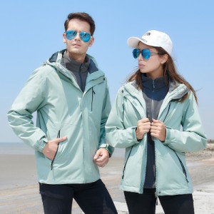 カップル用の三合一タイプのジャケット 取り外し可能な2点セット アウトドア登山服 防風防水 秋冬用の進行コート