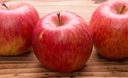 【ふるさと納税】訳あり 長井農園のりんご 小玉 サンふじ 約5kg 23玉 長野 小諸 果物類 林檎 リンゴ