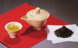 【ふるさと納税】信楽焼茶つぼ入り「玉露」