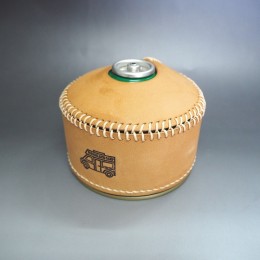 【ふるさと納税】心躍るビンテージレザーの質感！牛革OD缶カバー BEIGE　( 野口オートキャンプ場 協力)