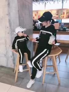 スウェット 上下セット 親子リンク ファミリー セットアップ 親子ペア レディース メンズ ファッション トレーナー リンクコーデ の通販はau Pay マーケット Hhcストア 商品ロットナンバー