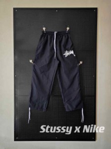 新品 ステューシー STUSSY　ロングパンツ　並行輸入品