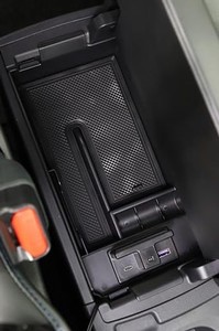 ノア 90 ヴォクシー 90系 コンソールトレイ 充電 USB タイプC 2種 LEDライト付 AVEST 新型ノア 新型ヴォクシー NOAH VOXY 内装 パーツ ア