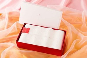 うさぎ８ロール化粧箱入り 有名芸能人も絶賛 高級トイレットペーパー【おもてなしギフト賞受賞】内祝 誕生日プレゼント