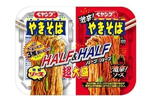 【送料無料】まるか ペヤング 超大盛やきそば ハーフ&ハーフ激辛 235G×12個