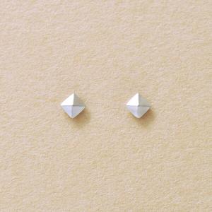 [ セカンドピアス] Ptミッキーマウス　アクアマリンハーフセカンドピアス TAKE-UP ONLINE SHOP/テイクアップ公式オンラインショップ