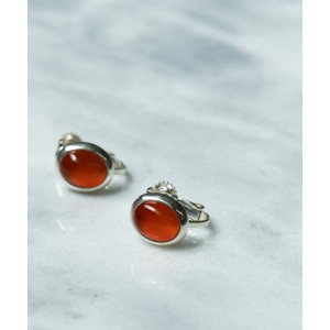 スメリー（SMELLY）/so’　carnelian oval earring