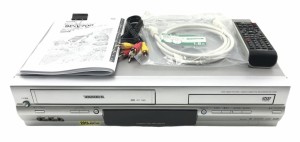 TOSHIBA VHSビデオデッキ一体型DVDプレーヤー SD-V700