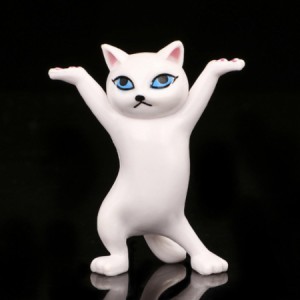 踊るかわいい猫フィギュア飾り卓上彫刻装飾白