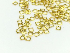 メタルパーツ ゴールド 四角 丸穴タイプ 20個 レジン ネイル 材料 パーツ 素材