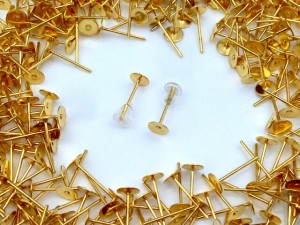 (皿のサイズ)4mm ピアス ゴールド 平皿タイプ×シリコンキャッチセット 100個 (50ペア) アクセサリーパーツ 材料 素材