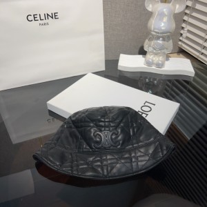 CELINE セリーヌ秋冬ダイヤモンドフィッシャーマンハット