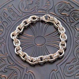 [Chrome Hearts] クラシックレトロ太鎖アルファベットブレスレットです