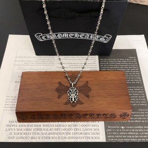 [Chrome Hearts] クロハートのクラシックな5つ星ネックレスです