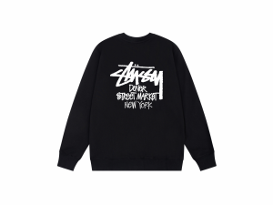 Stussyステューシーニューヨークストリート限定o丸首パーカーです