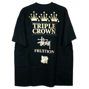 STUSSY ステューシー x UNDEFEATED アンディフィーテッド TRIPLE CROWN TEE トリプル クラウン Tシャツ ブラック ショートスリーブ