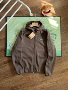 [Patagonia] パタゴニアR1TechFaceのフリックパーカーです