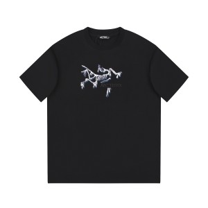 ARCTERYX ビギナーズ新作半袖Tシャツ