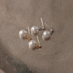 シンプルパールピアス