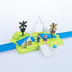 プラレール J-27 プラキッズふみきりセット 【情景部品 踏切 電車 鉄道玩具 タカラトミー】